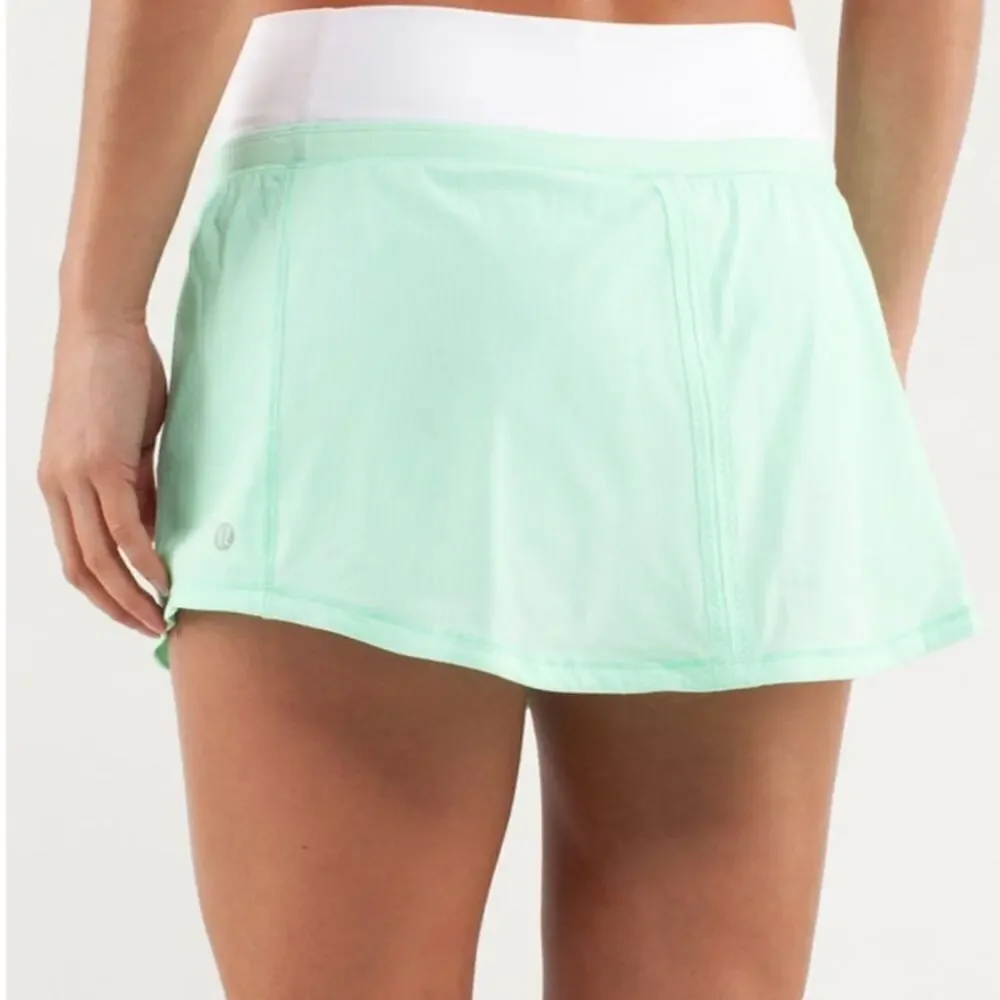Lululemon Run Pace Skirt in Fresh Teal and White Women's Size 10